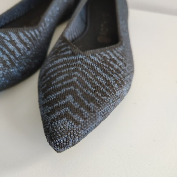 Rothy’s Point - Blue Zebra - Women’s size 10 - NWOB - Picture 3 of 6